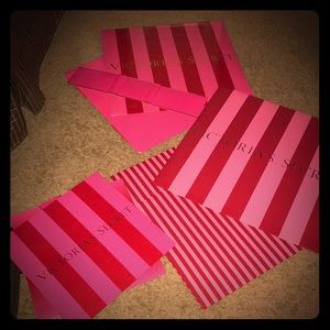 Victoria’s secret gift boxes (3)